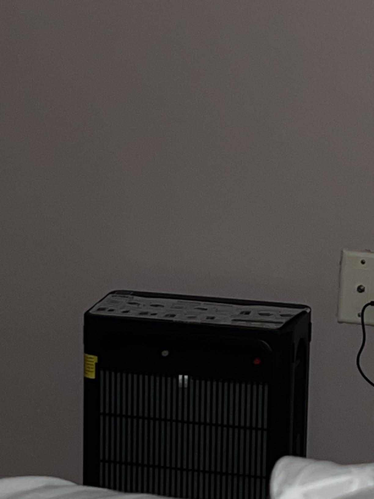 KNKA Air Purifiers for Home Bedroom Up to 1,695 Ft² in 1 Hr, APH4000, White customer photo 1