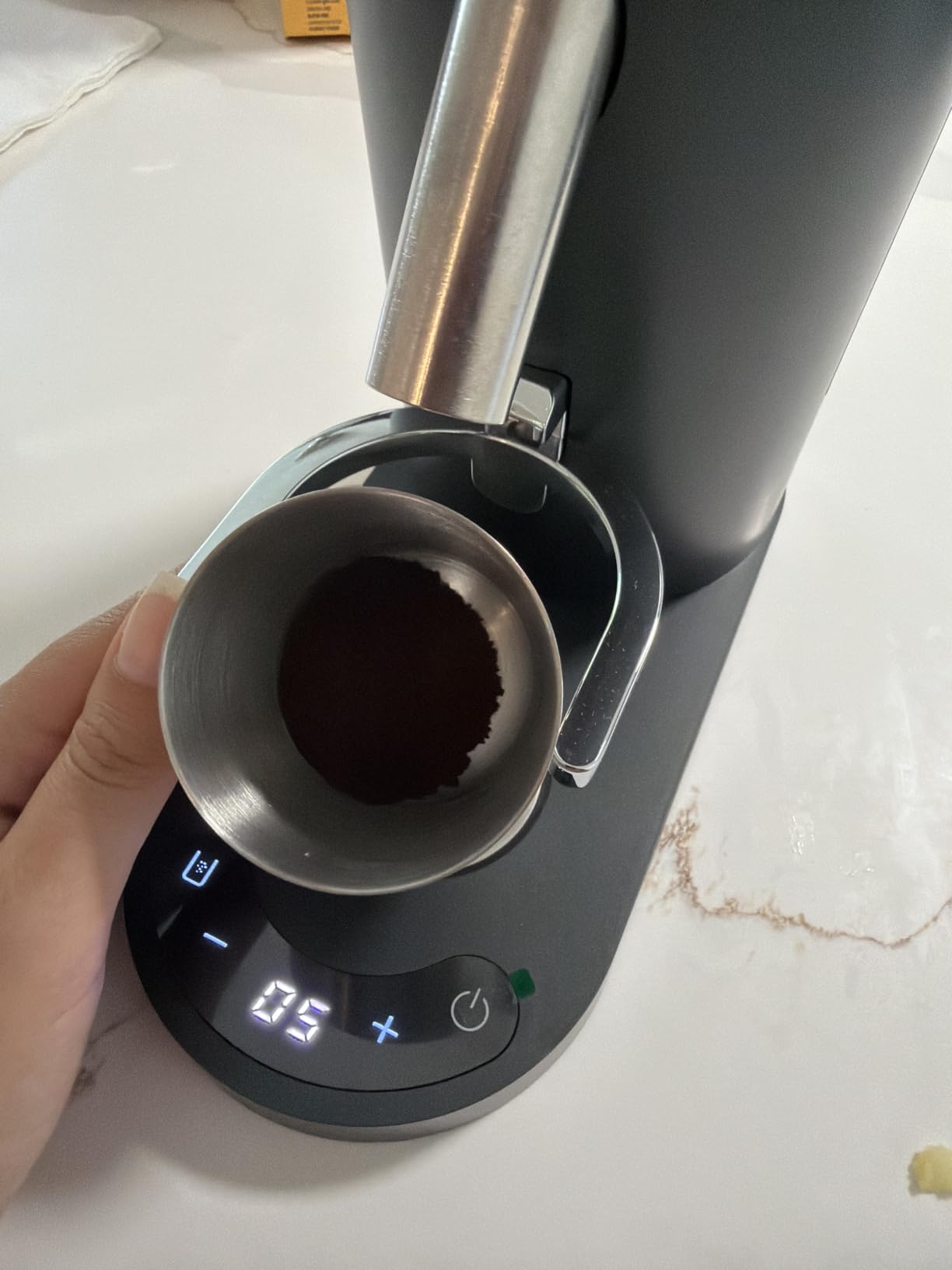 AAOBOSI Cordless Burr Coffee Grinder, Rechargeable with 60 Grind Settings & Anti-Static, Digital Timer Touchscreen, Portable Electric Grinder for Espresso, Pour Over, French Press, Travel, Camping customer photo 2