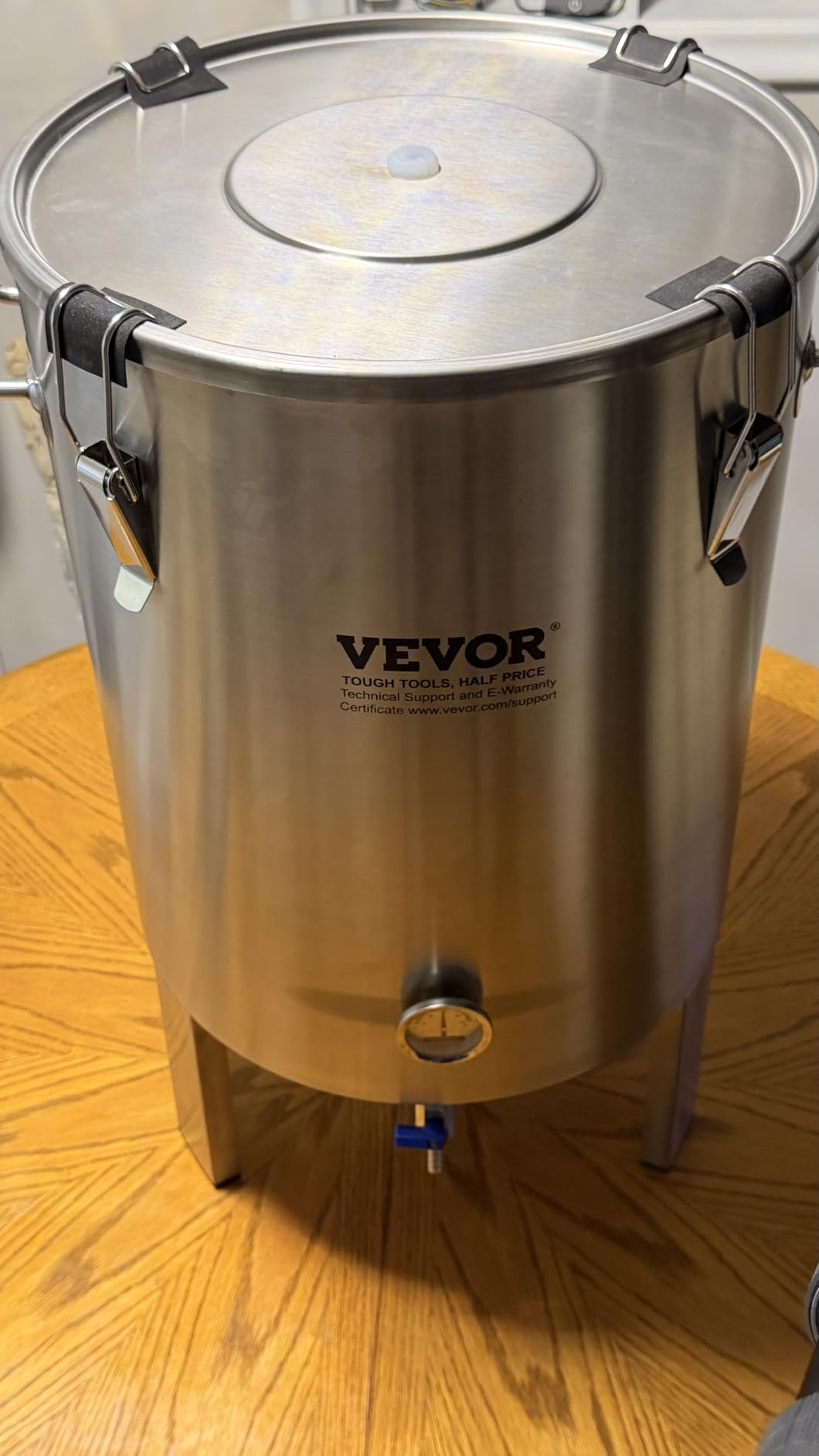 VEVOR Pressure Fermenter 15 PSI, 16 Gal/60L All-in-One Stainless Steel Conical Secondary Fermentation Bucket, with Cooling Tube, Yeast Slurry Collection Bottle, for Wine, Beer Brewing Equipment customer photo 2