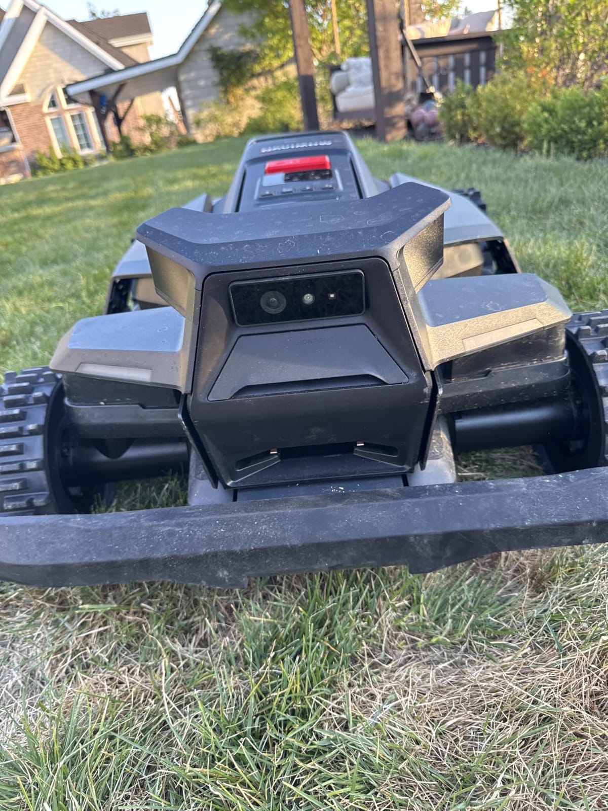 Segway Navimow i206 AWD Robot Lawn Mower, New i105N, 0.15 Acre, 45% Slopes customer photo 2