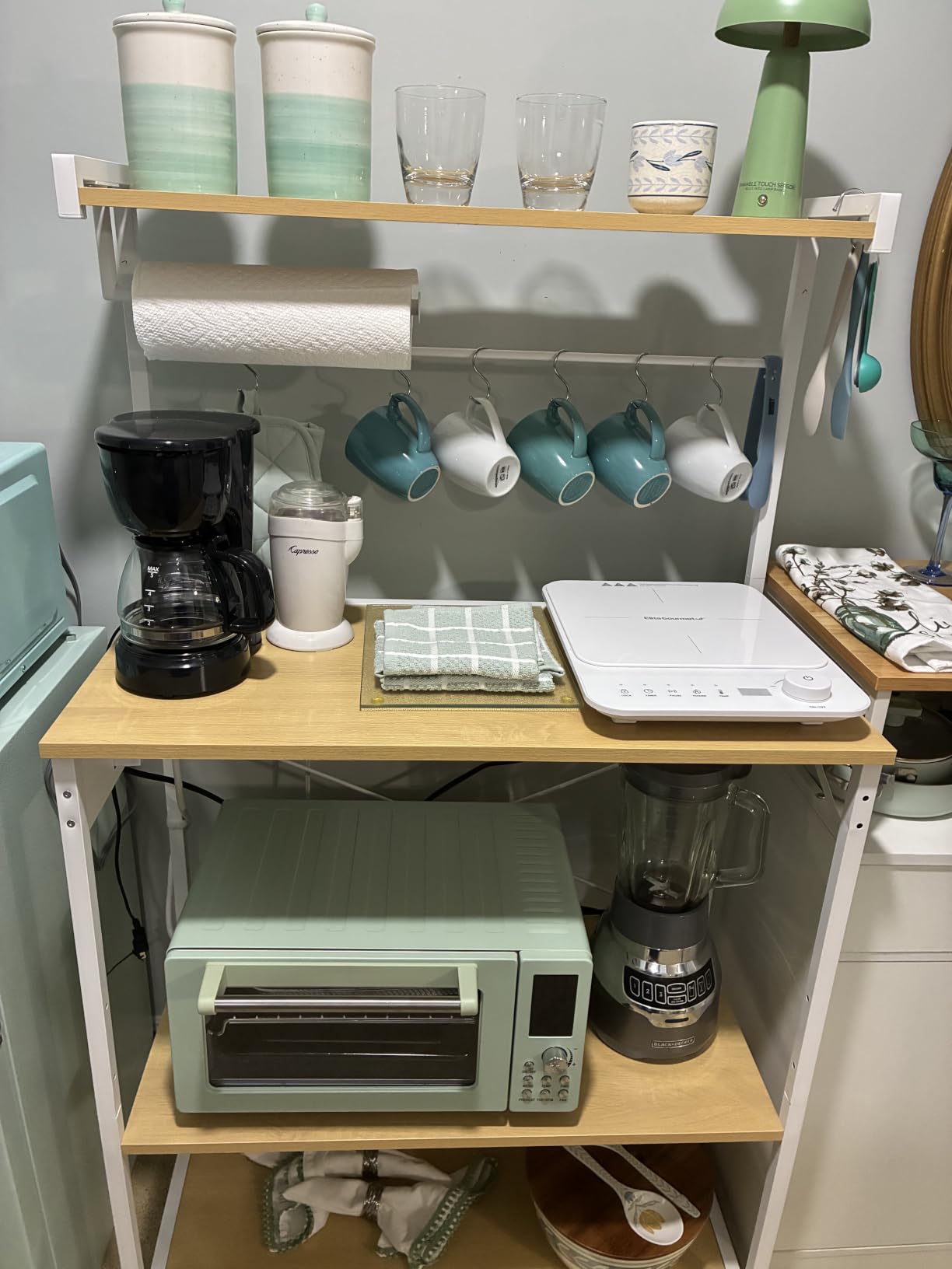 VASAGLE 4-Tier Kitchen Bakers Rack with Power Outlet, 17.7-Inch Wide customer photo 2