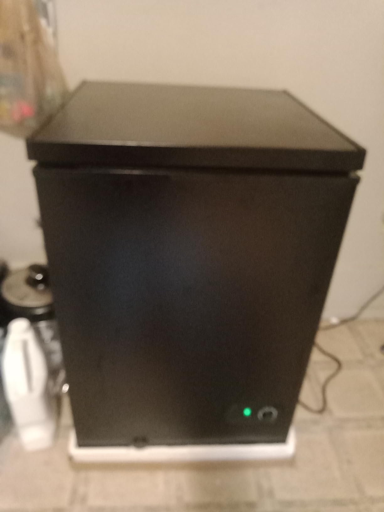 TABU 5.0 Cubic Feet Chest Freezer, Compact Deep Freezer, Black customer photo 2