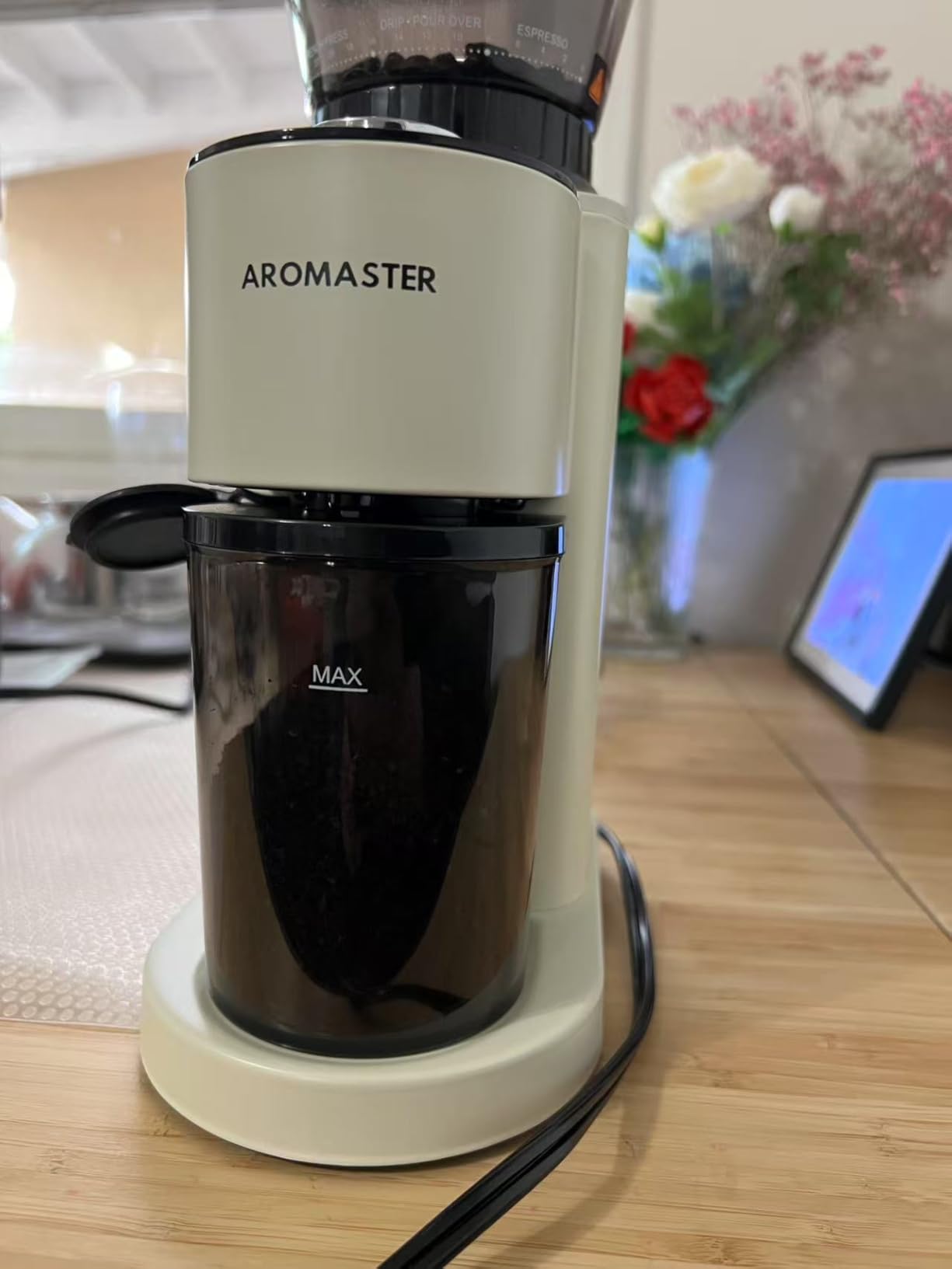 Aromaster Conical Coffee Bean Grinder, 48 Settings, Anti-Static, Sliver customer photo 2