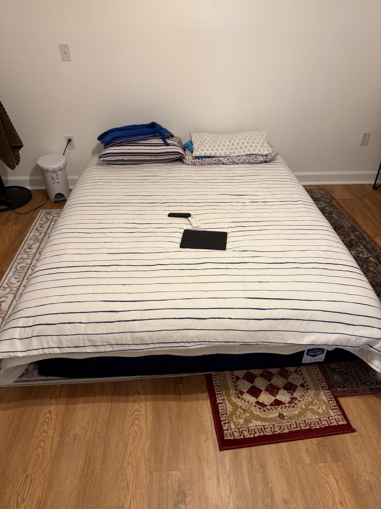 Queen Mattress 12 Inch Medium Firm, Luxury Hybrid Mattress in a Box for Deep Sleep & Lumbar Support, CertiPUR-US & Zero Fiberglass, 365-Night Trial customer photo 1