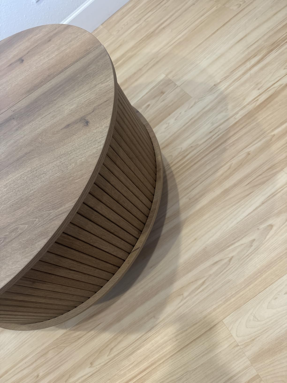 VASAGLE Round Coffee Table, Lift Top Coffee Table with Tambour Sliding Door customer photo 2