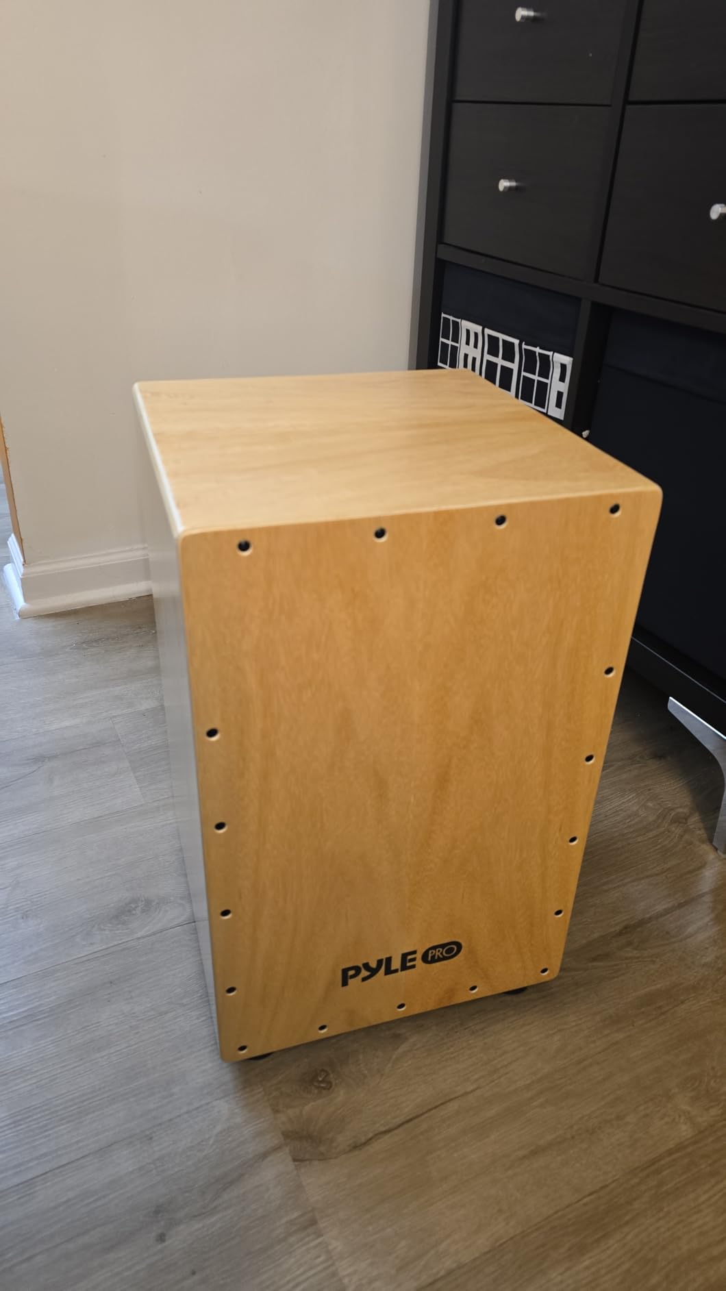 Pyle Stringed Jam Wooden Cajon, Handcraft Compact And Lightweight Percussion Box With Internal Guitar Strings, Rubber Capped Feet, Suitable For All Ages customer photo 2