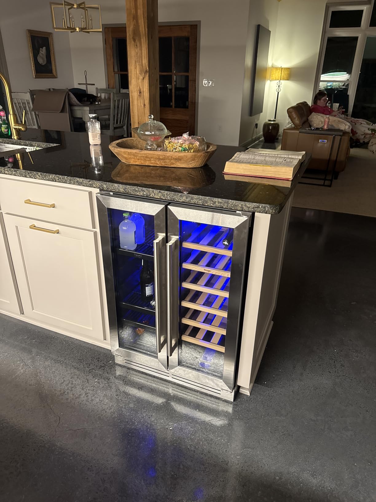 Yeego 24 Inch Wine Fridge, 52 Bottle Dual Zone Wine Cooler with Left Hinged customer photo 1
