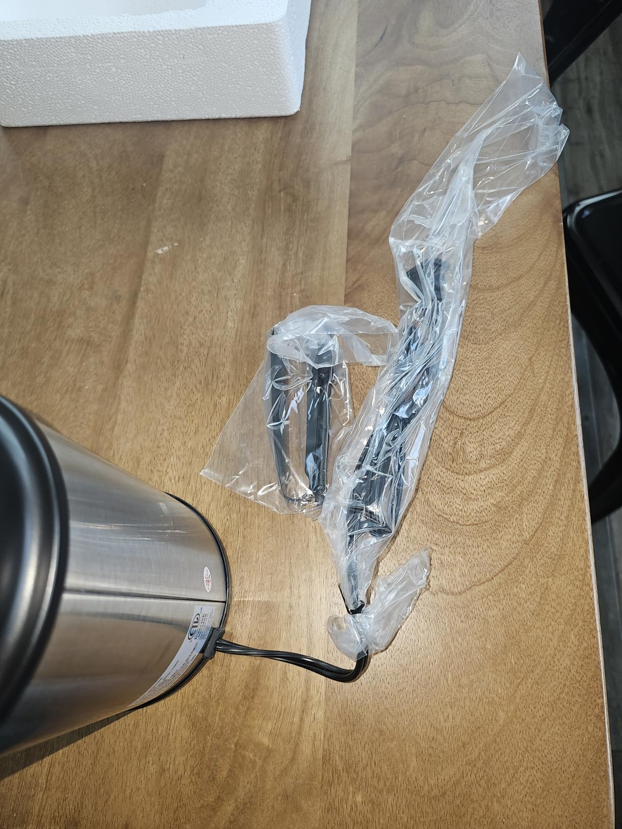 Conical Burr Coffee Grinder, 60 Settings, Anti-Static, Black customer photo 1