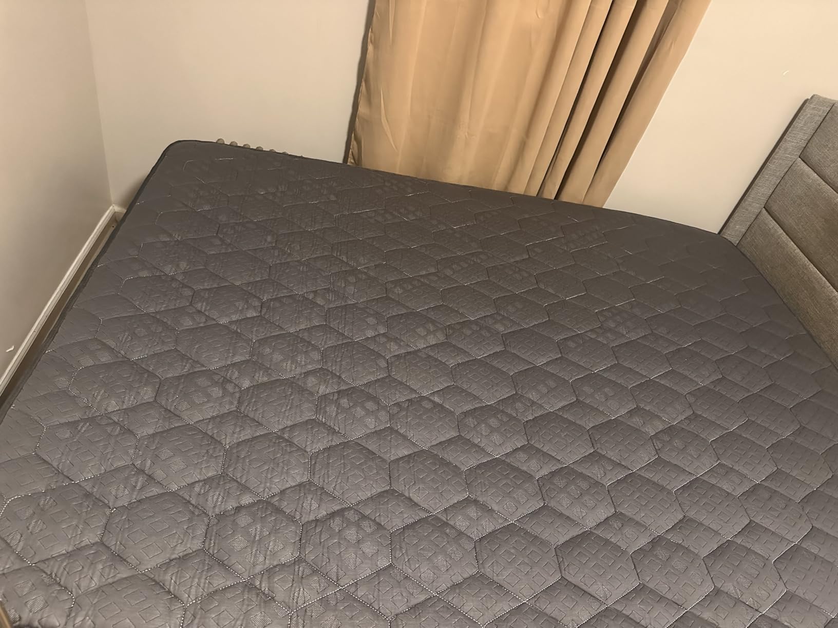 Firm Queen Mattress 12 inch for Pain and Pressure Relief, Cooling Hybrid Mattress with Extra Back and Lumbar Hip Support, Pressure and Back Pain Relief,365 Nights Trial customer photo 2
