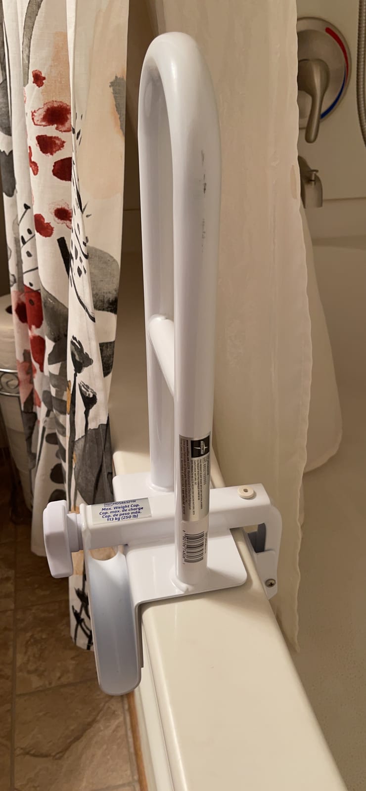 Medline Bathtub Safety Grab Bar, Handle Clamps on to Side of Bathtub Shower, Medical Tub Rail for Bathrooms is Great Elderly or After Surgery customer photo 1
