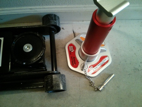 BIG RED T43004 Torin Aluminum Jack Stands with Locking Support Pins: 3 Ton (6,000 lb) Capacity, Red/Silver, 1 Pair customer photo 2