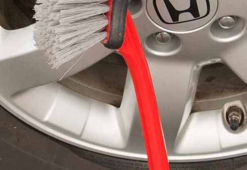 Mothers Car Wash Brush, Wheel and Fender Brush, Short Handle Tire Cleaner for Car Detailing, 10 Inch, Red/Black customer photo 1