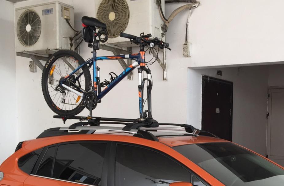 Yakima, Forklift Fork Mount Bike Carrier for Roof Racks, 1 Bike Capacity customer photo 1