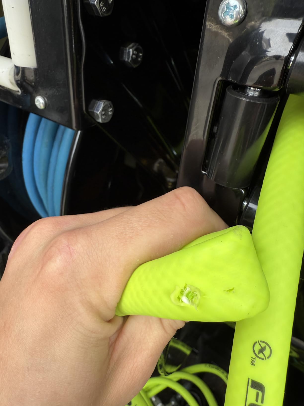 Flexzilla Open Face Retractable Air Hose Reel, 3/8 in. x 50 ft., Heavy Duty, Lightweight, Hybrid, ZillaGreen - L8611FZ customer photo 2