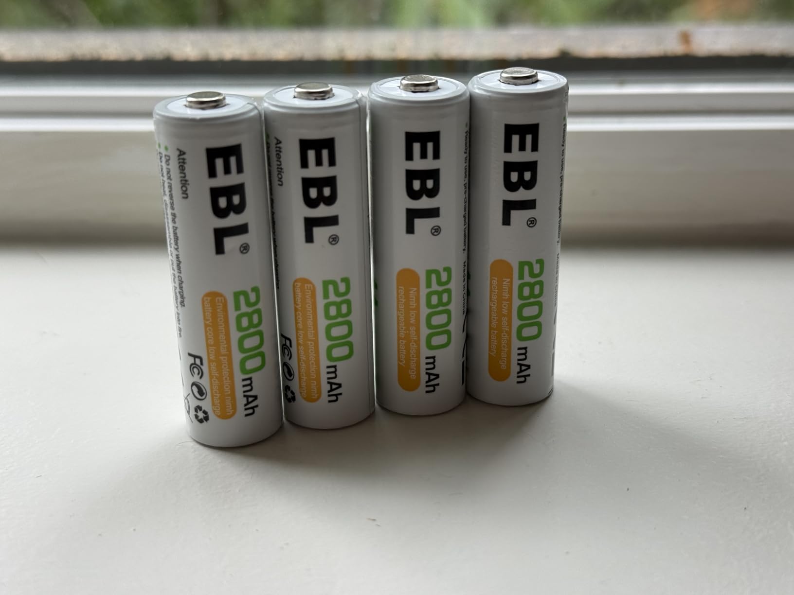 EBL Pack of 8 AA Batteries 2800mAh High Capacity Precharged Ni-MH AA Rechargeable Batteries customer photo 1