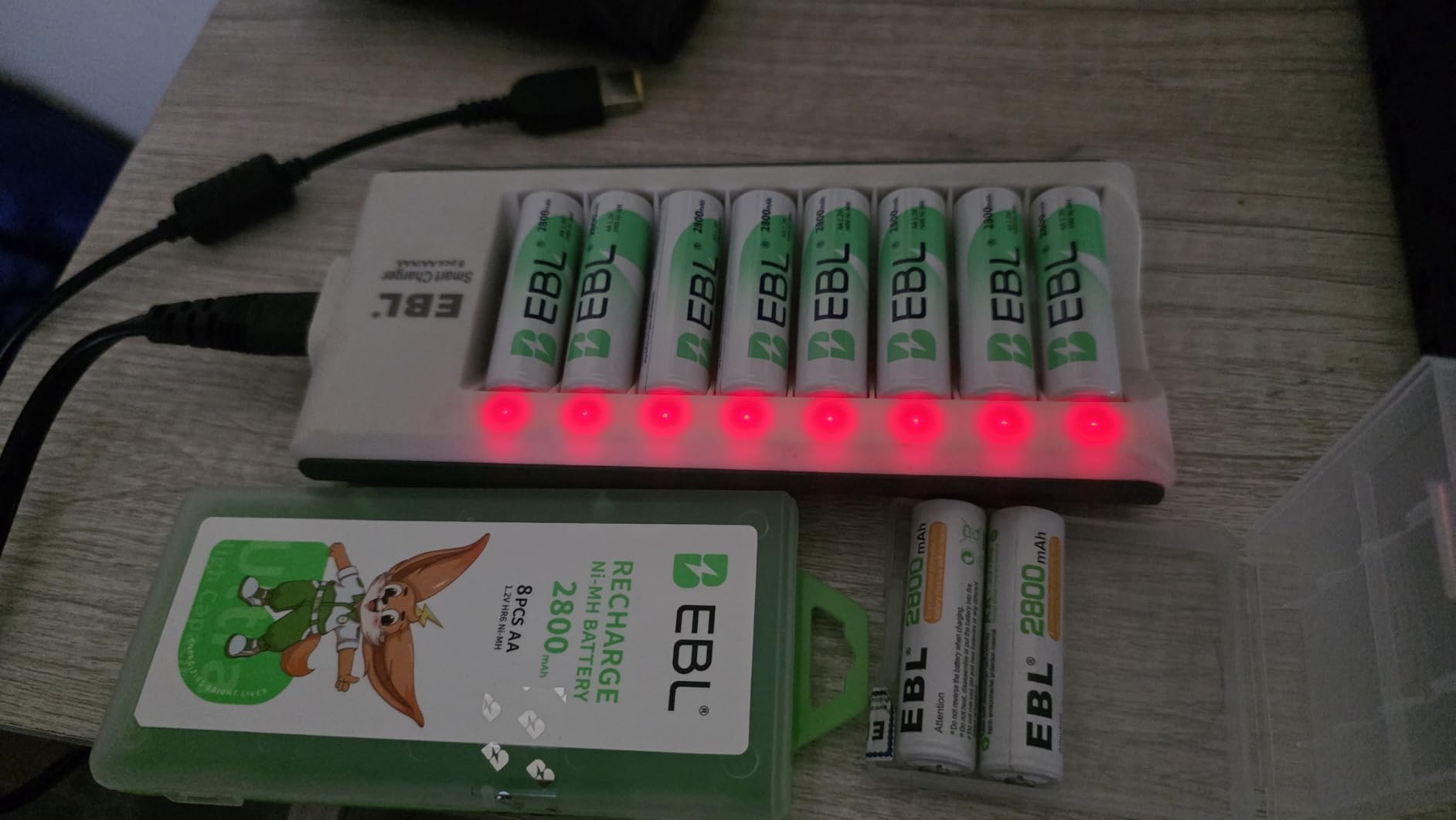 EBL Pack of 8 AA Batteries 2800mAh High Capacity Precharged Ni-MH AA Rechargeable Batteries customer photo 2