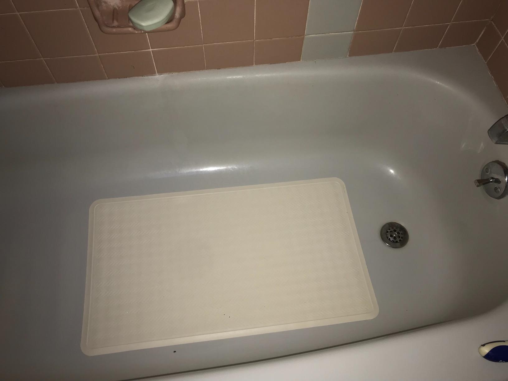 Epica Bathtub Mat Non Slip, Rubber Bath Mat for Kids, Baby, Pet, 16 x 28 customer photo 2