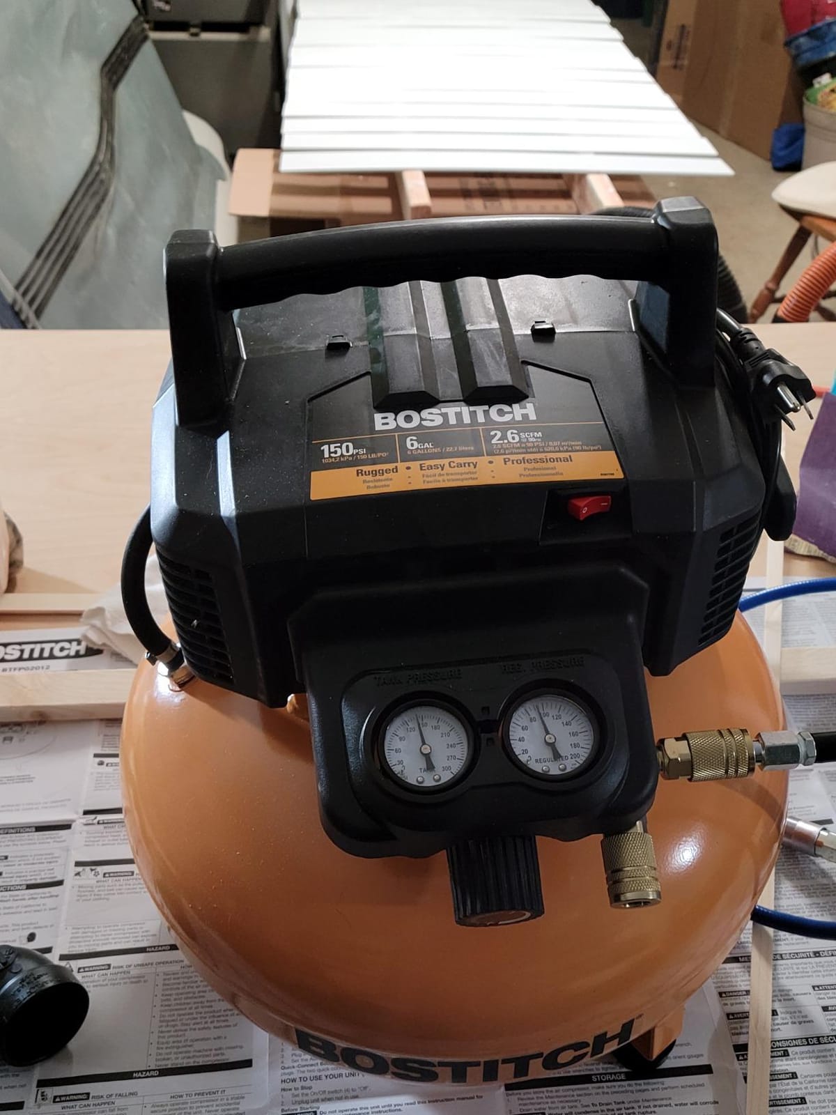 BOSTITCH Pancake Air Compressor, Oil-Free, 6 Gallon, 150 PSI (BTFP02012) customer photo 1