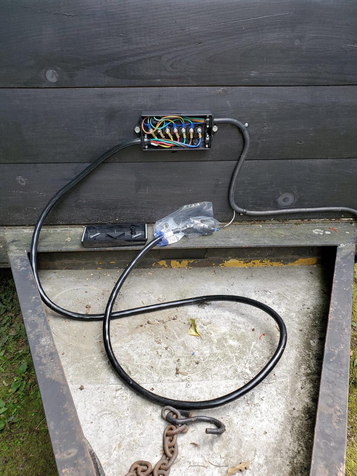 MICTUNING 7-Way Trailer Cord 8FT with Junction Box Heavy Duty, Waterproof customer photo 1