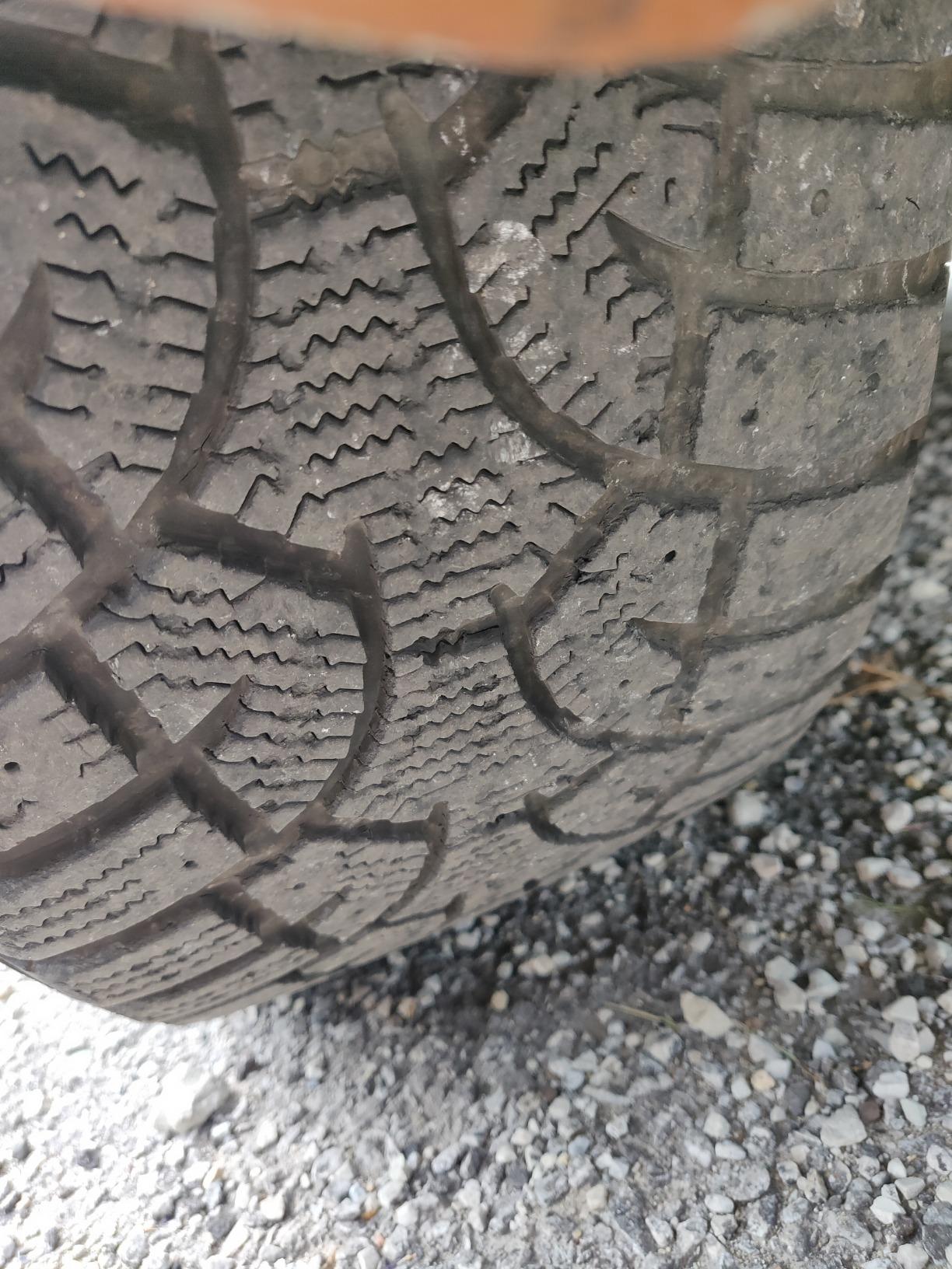 General Tire 15502760000 Altimax Arctic 12 Studable-Winter Radial Tire - 195/65R15 95T customer photo 1