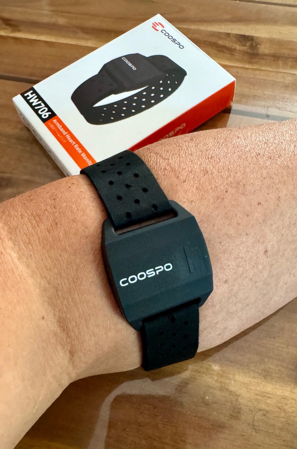 COOSPO Armband Heart Rate Monitor, Bluetooth ANT+ HR Optical Sensor for Sport, Rechargeable Dual Band IP67 HRM, Compatible with Peloton,Wahoo,Polar Beat,Strava,DDP Yoga customer photo 2