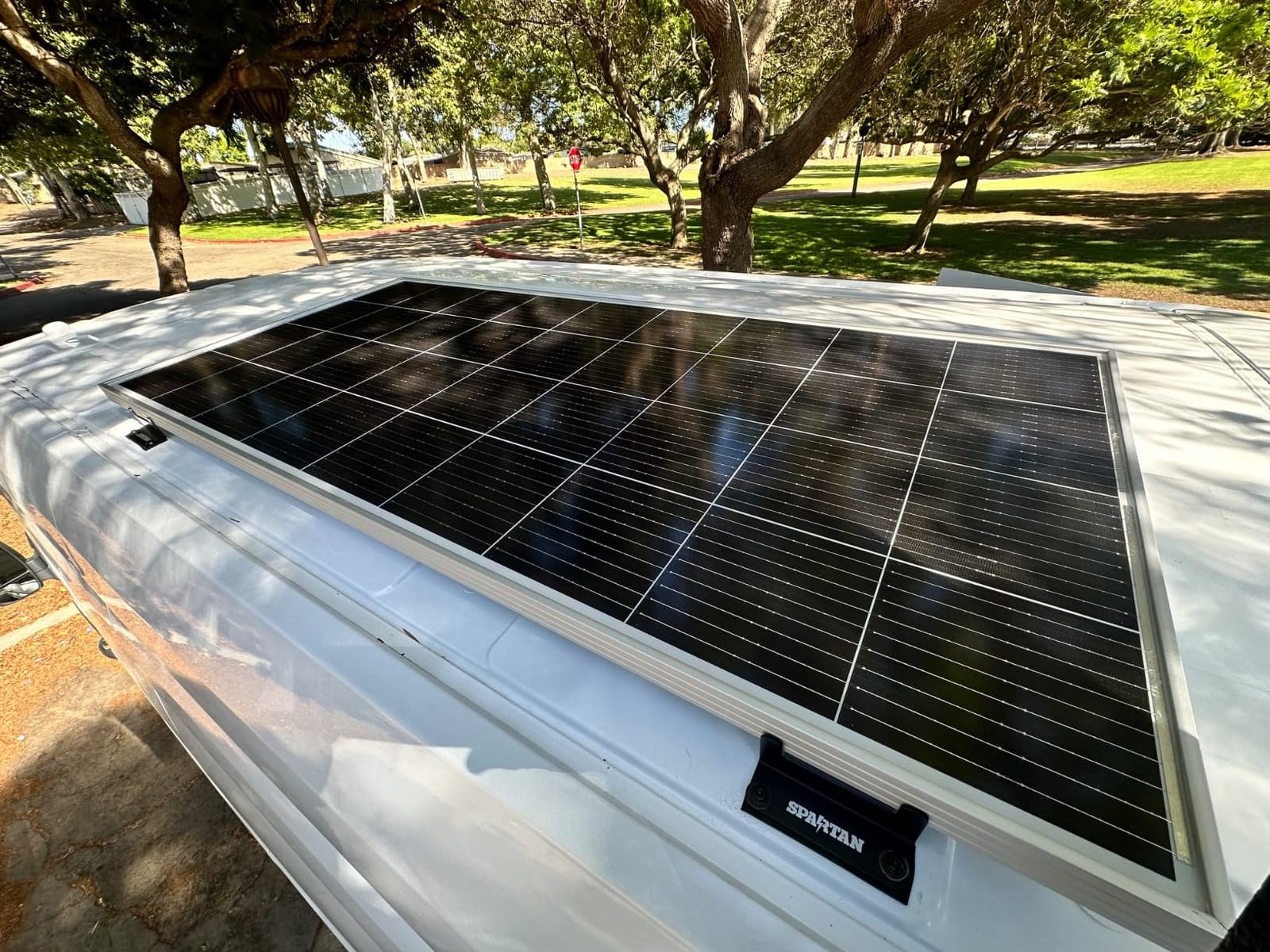 RICH SOLAR 200 Watt Solar Panel, 12V N-Type 18BB, 25% High-Efficiency customer photo 2
