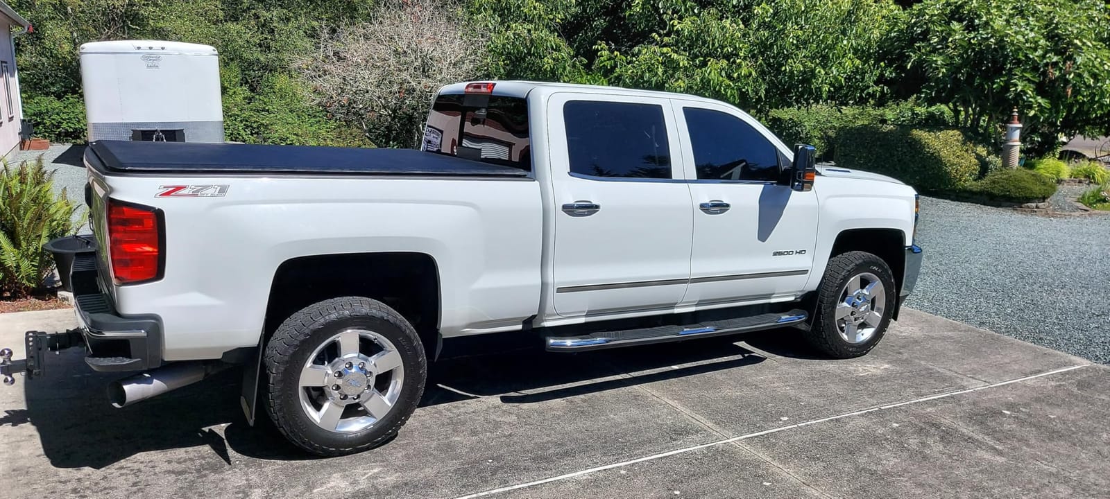 Amazon Basics Soft Roll-Up Truck Bed Tonneau Cover, 5.8 feet, Water-Resistant, Easy Install for 2014-2019 Chevy Silverado, GMC Sierra 1500, Fleetside customer photo 1