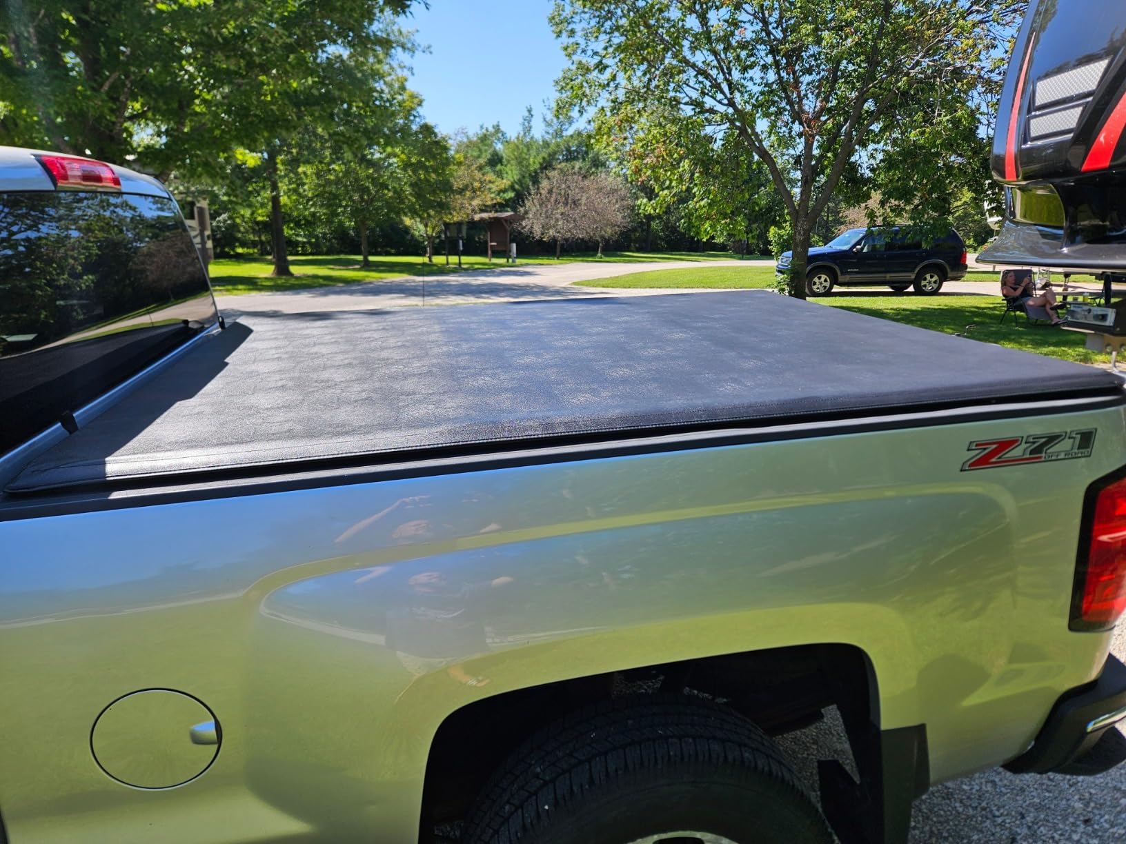 Amazon Basics Soft Roll-Up Truck Bed Tonneau Cover, 5.8 feet, Water-Resistant, Easy Install for 2014-2019 Chevy Silverado, GMC Sierra 1500, Fleetside customer photo 2