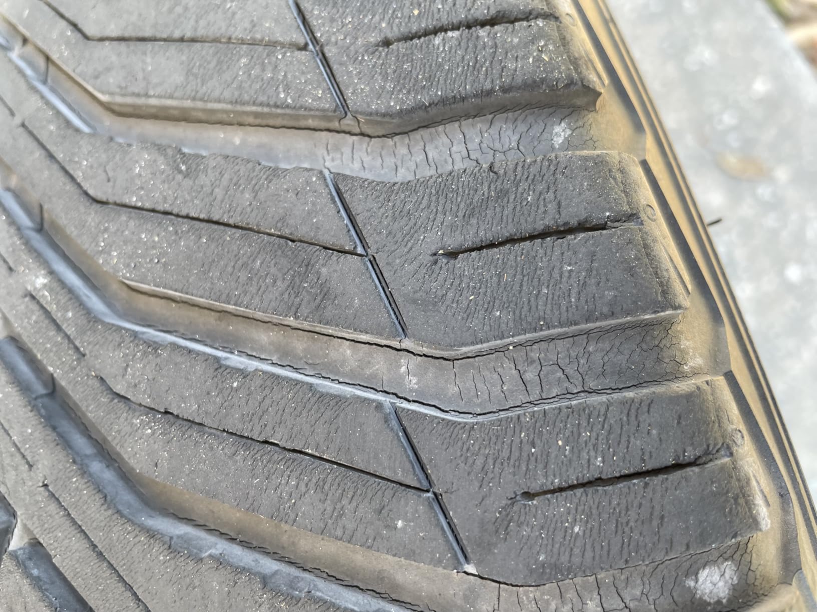 MICHELIN CROSSCLIMATE2 A/W CUV 235/60R18 107V XL (Set of 1 Tire Only) customer photo 1