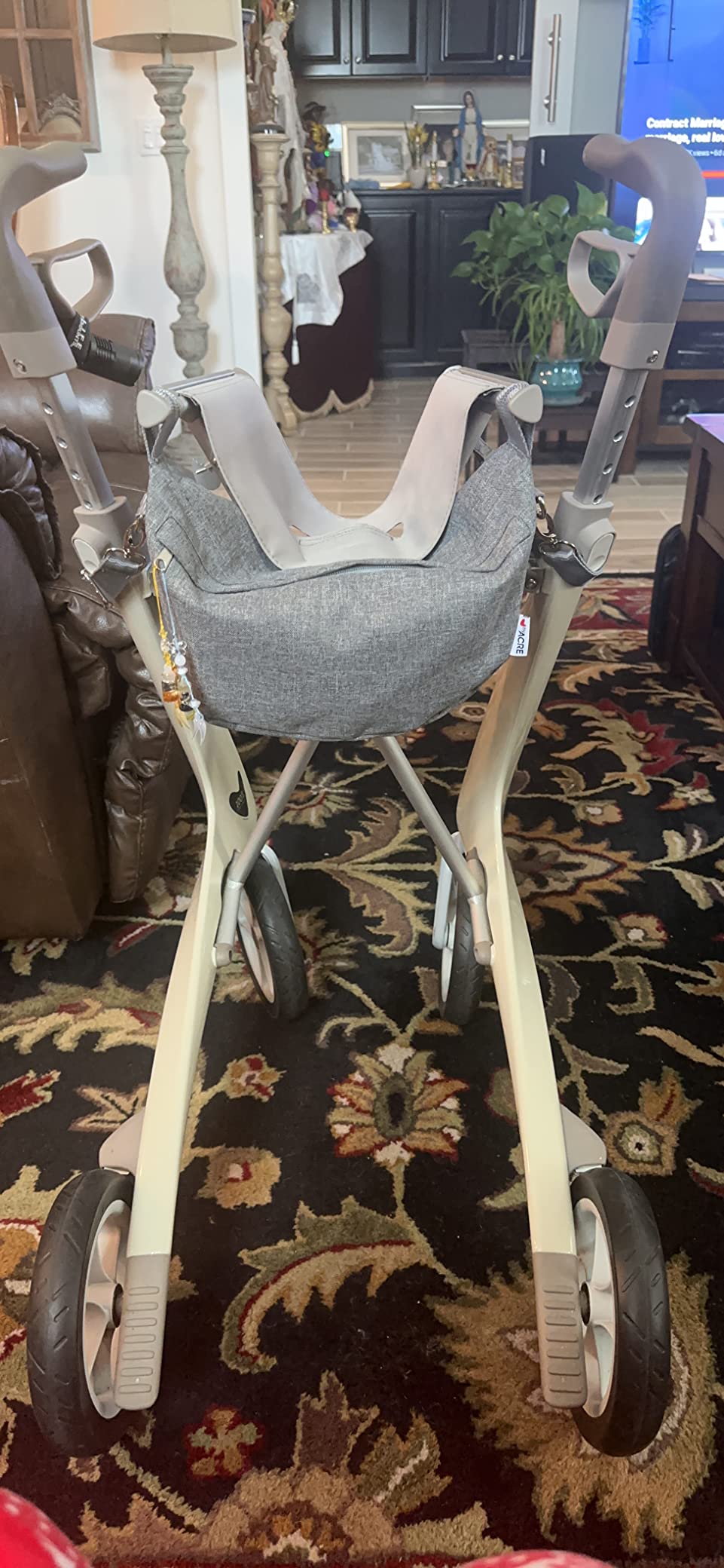 byACRE Carbon Ultralight Rollator Walker with Organizer Bag, Wide Track, Oyster White customer photo 1