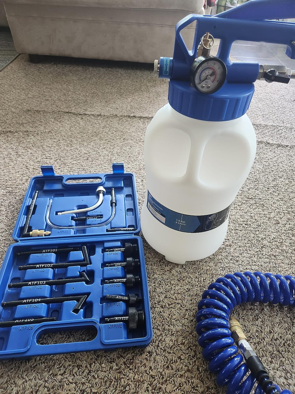 OMT 1.6 Gallon Vacuum Fluid Evacuator and Filler Set with 15 ATF Adapters customer photo 2