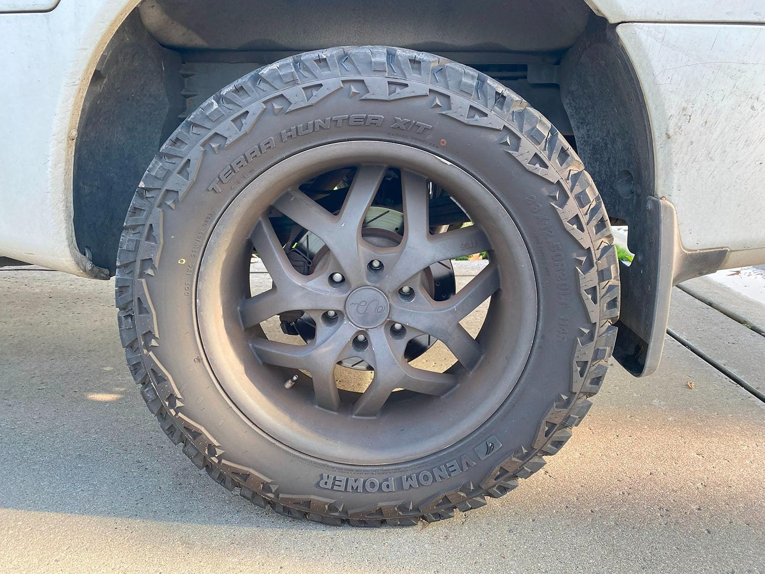 Venom Power Terra Hunter X/T LT265/70R18 Extreme Terrain E (10 Ply) Tire customer photo 2