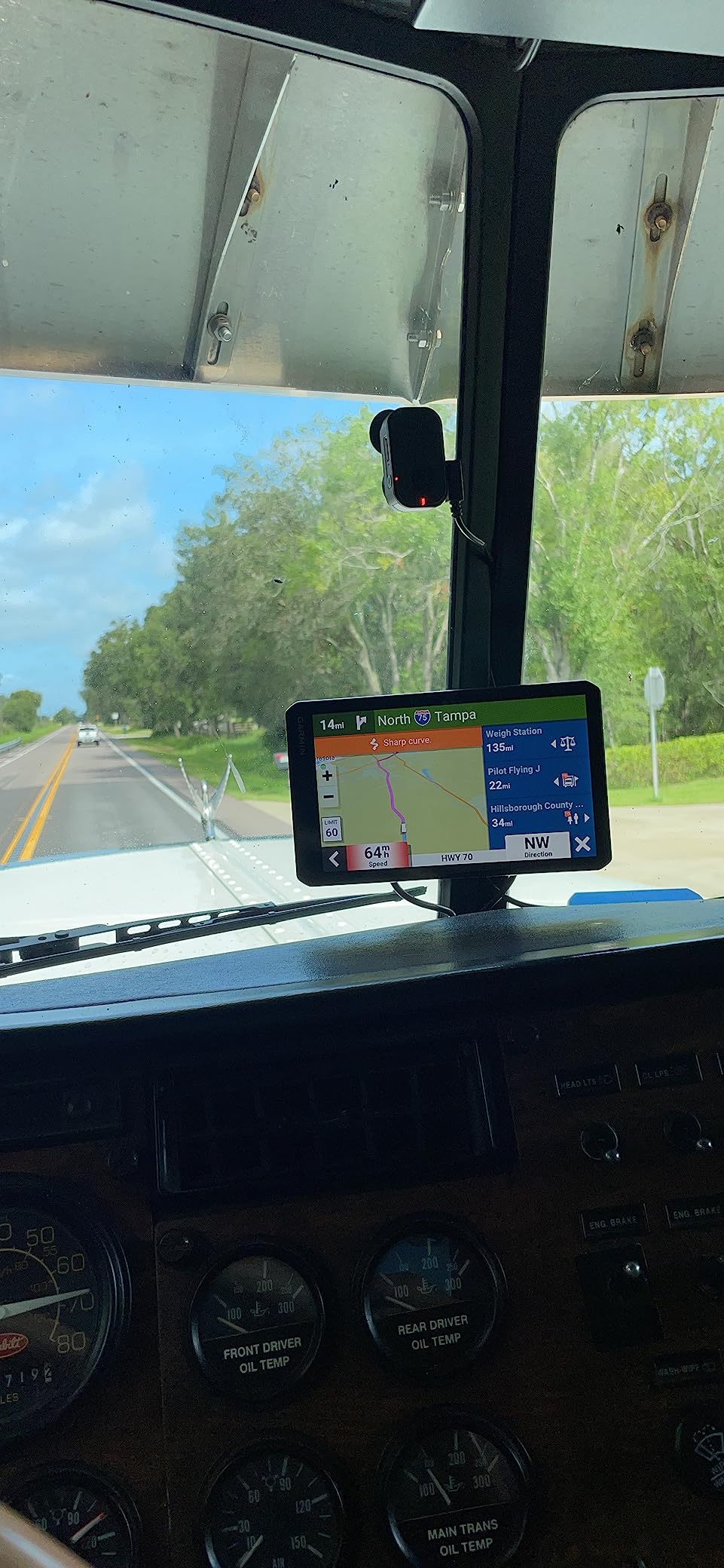Garmin Dezl OTR710 Truck Navigator customer photo 1