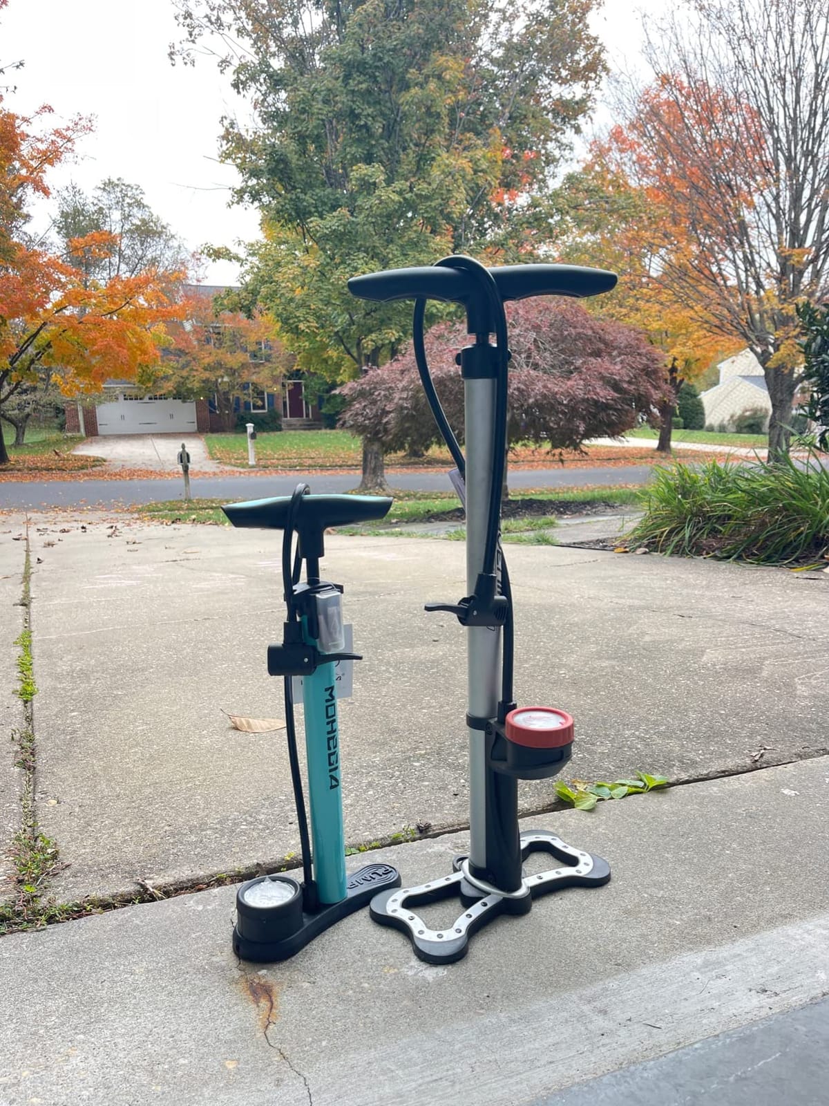 MOHEGIA Bike Floor Pump with Gauge: Air Bicycle Pump with High Pressure 160 PSI,Fits Schrader and Presta Valve -Inflator with Ball Pump Needles for MTB Road Bike, Ball, Balloon, Inflatables customer photo 2