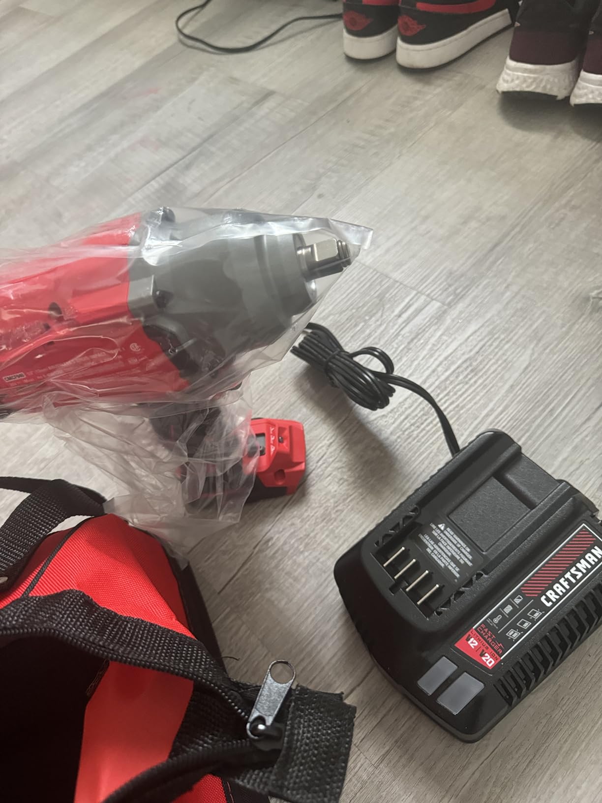 CRAFTSMAN V20 RP Cordless Impact Wrench, Battery and Charger (CMCF940M1) customer photo 1