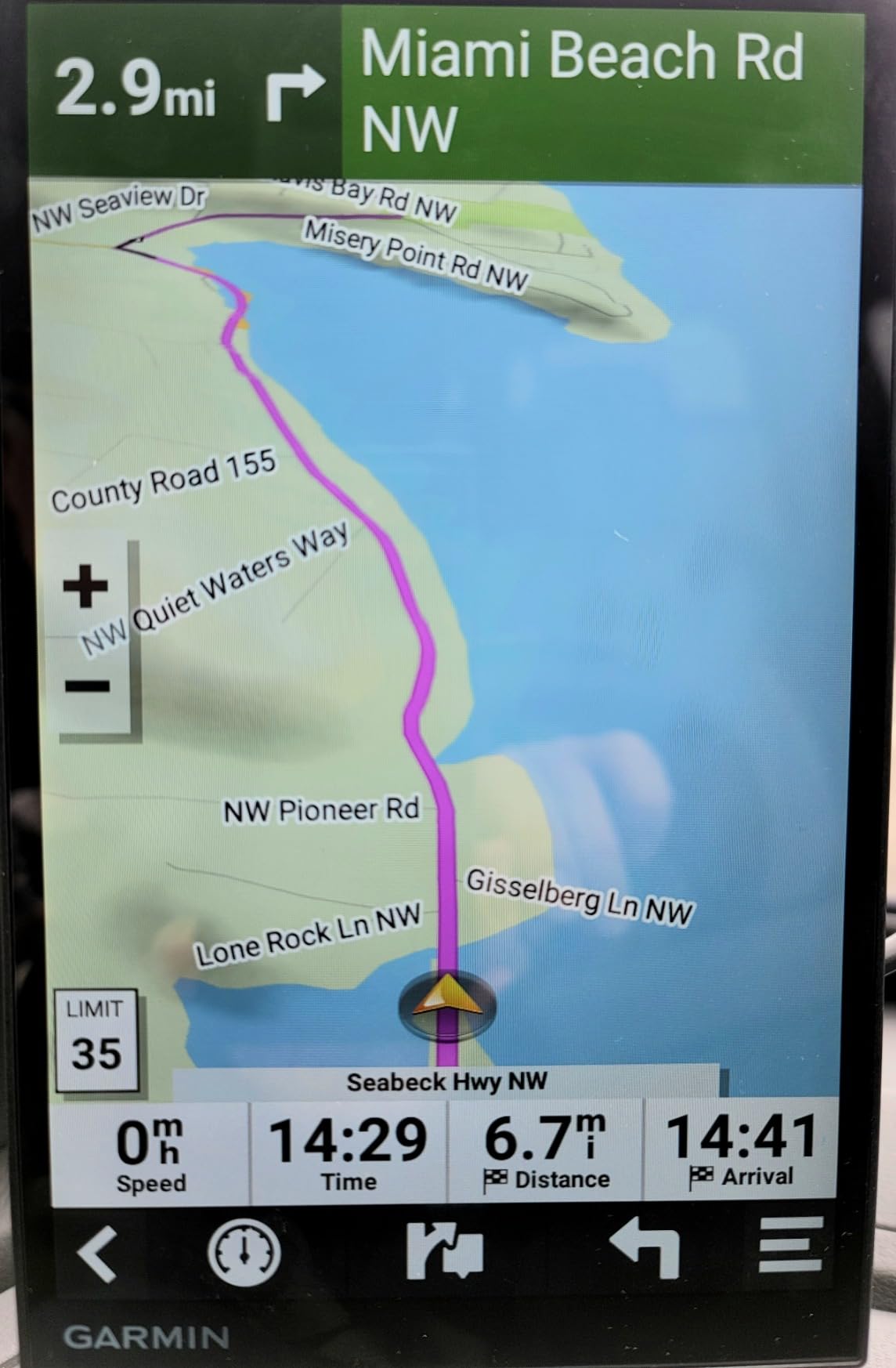 Garmin DriveSmart 86 8-inch Bright Crip Glass Screen Car GPS Navigator (010-02471-00) (Renewed) customer photo 2