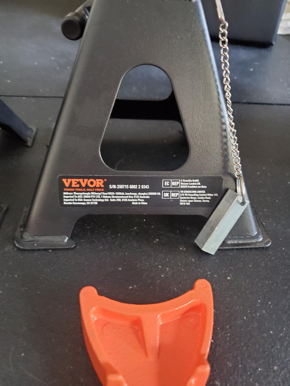 VEVOR Jack Stands, 3 Ton (6,000 lbs) Capacity Car Jack Stands Double Locking, 10.8-16.3 inch Adjustable Height, for Lifting SUV, Pickup Truck, Car and UTV/ATV, Red, 1 Pair customer photo 2