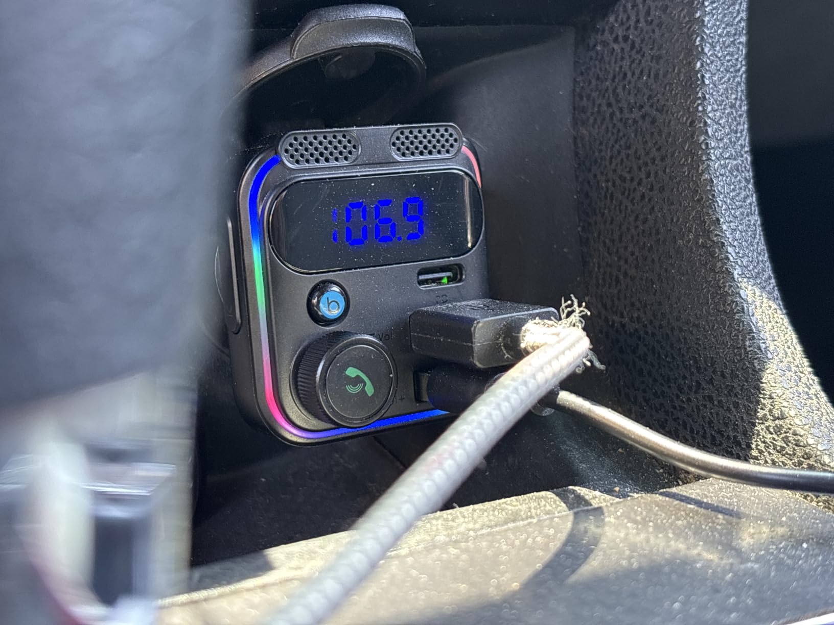 JOYROOM 81W Bluetooth 6.0 Car Adapter Wireless FM Radio Transmitter customer photo 1