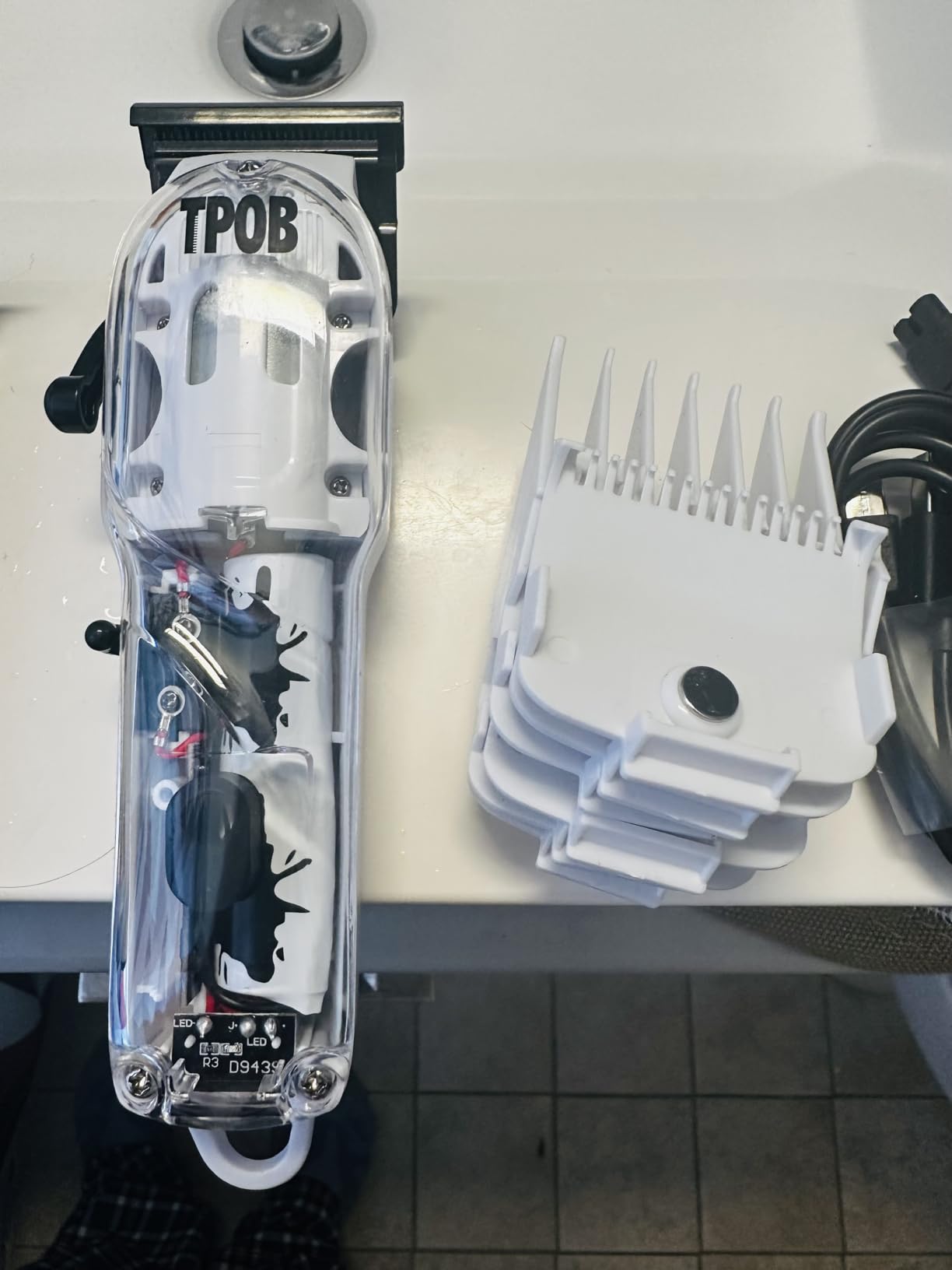 TPOB Slime 2 Professional Hair Clippers for Men - Barber Clippers and Trimmers Set with Foil Shaver, 6800 RPM Cordless Hair Cutting Kit, Fade Clippers with Matte Grip Case & X Fade Blade (Matte White) customer photo 1