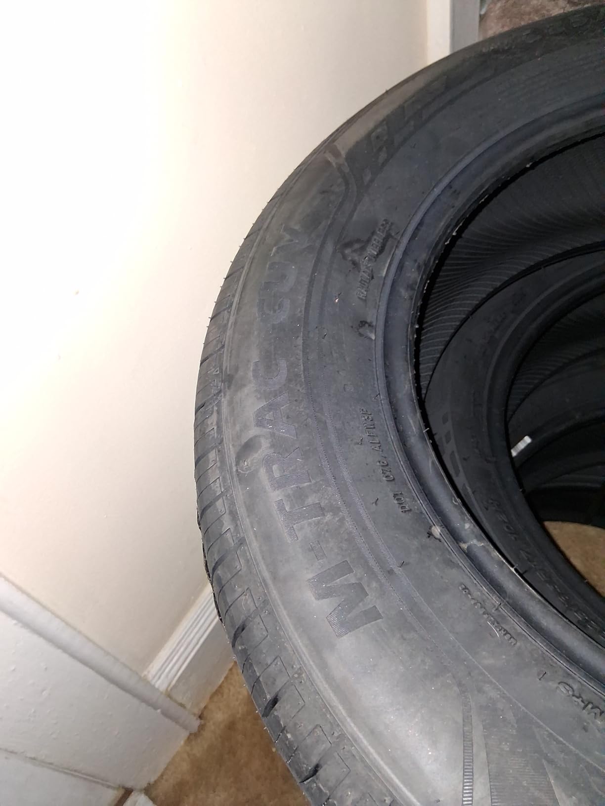 Set of 4 (FOUR) Mastertrack M-TRAC CUV 225/60R18 100V Tires customer photo 1