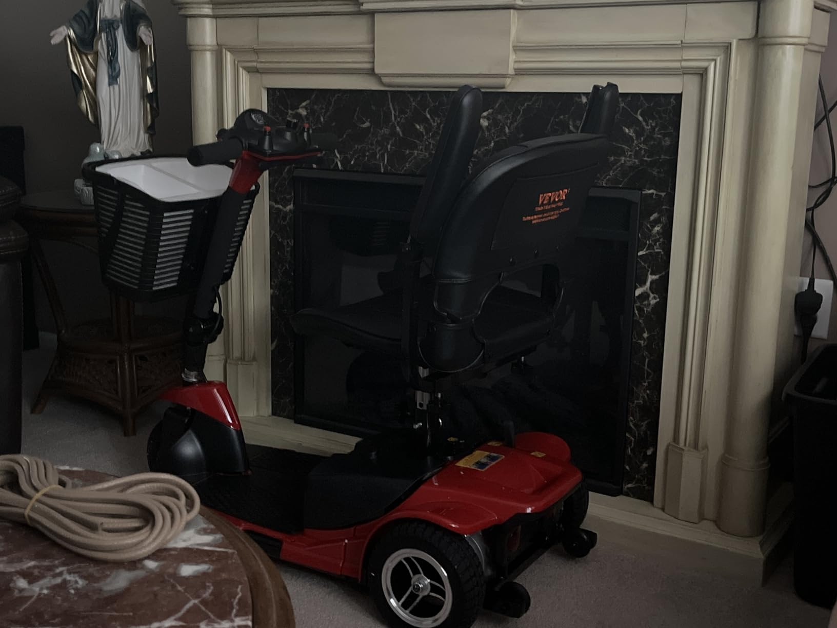 VEVOR 4-Wheel Enclosed Mobility Scooter for Seniors Adults, 660lbs Capacity, 3-Seater 2000W Electric Recreational Mobility Scooter 45 Miles Long Range, Remote Unlock, All-Terrain for Touring Shopping customer photo 2