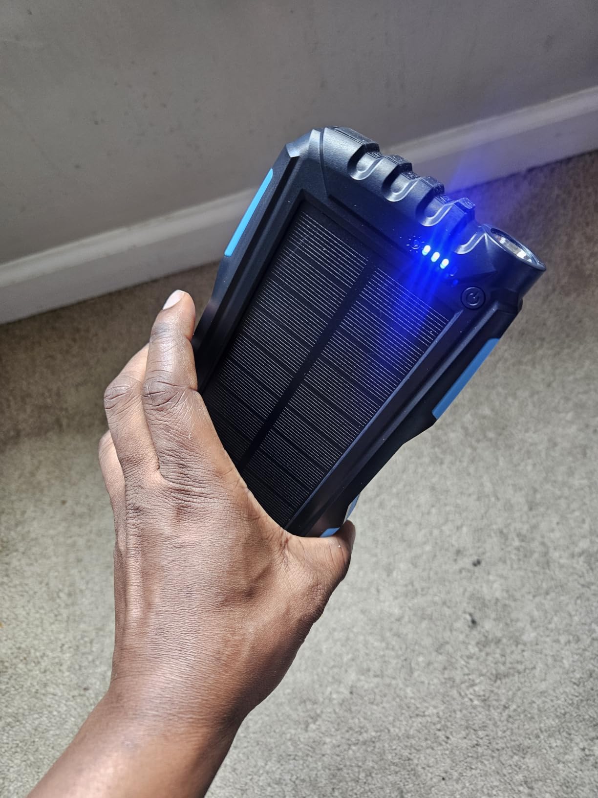 Mregb Solar Charger Power Bank 42800mAh, Portable Charger, Solar Power Bank,External Battery Pack 5V3.1A Qc 3.0 Fast Charger Built-in Super Bright Flashlight (Blue) customer photo 1