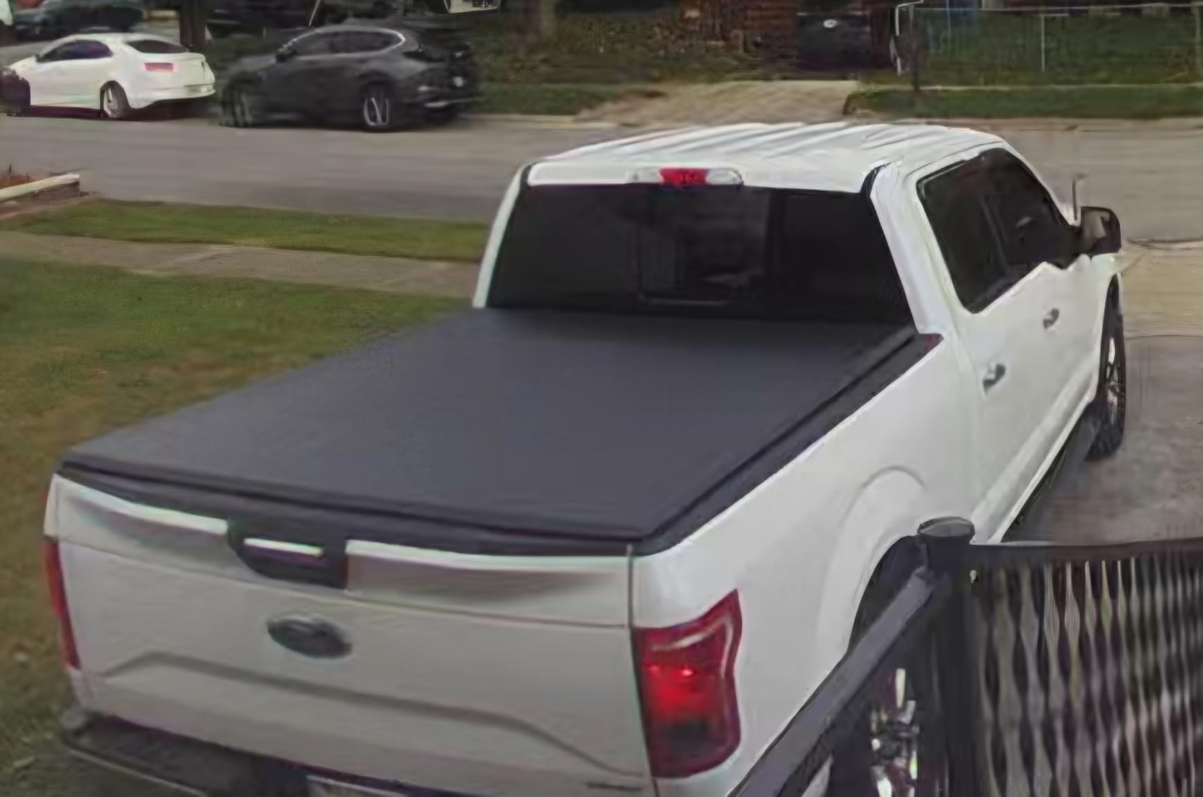 Soft Tri Fold Tonneau Cover for 2015-2026 Ford F150 5.5ft Bed customer photo 1